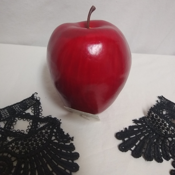 Black Lace and Apple Accent Pieces Decorations Costume Supply Sewing - Picture 3 of 7